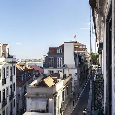 Διαμέρισμα Chiado- Santa Catarina Charming Flat *
